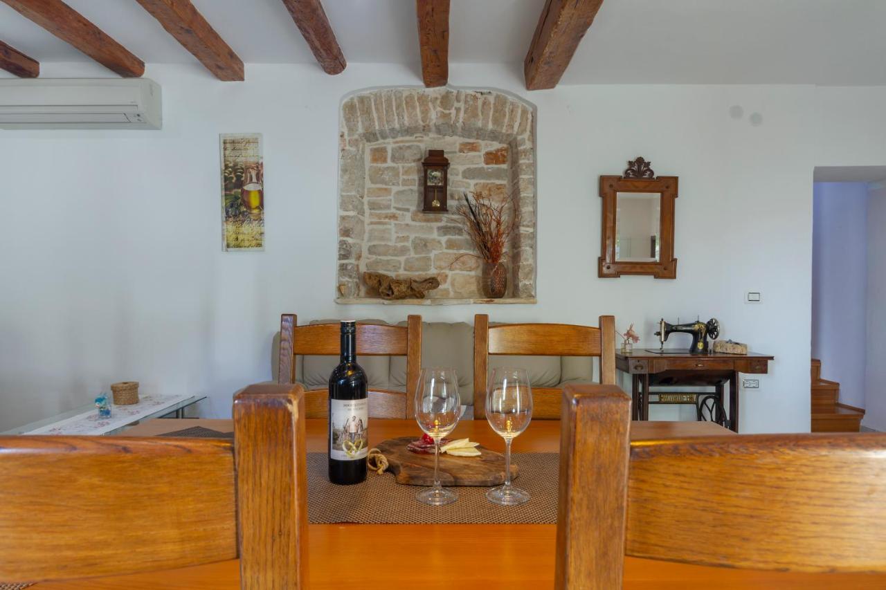 Holiday Stone House Бале Екстериор снимка