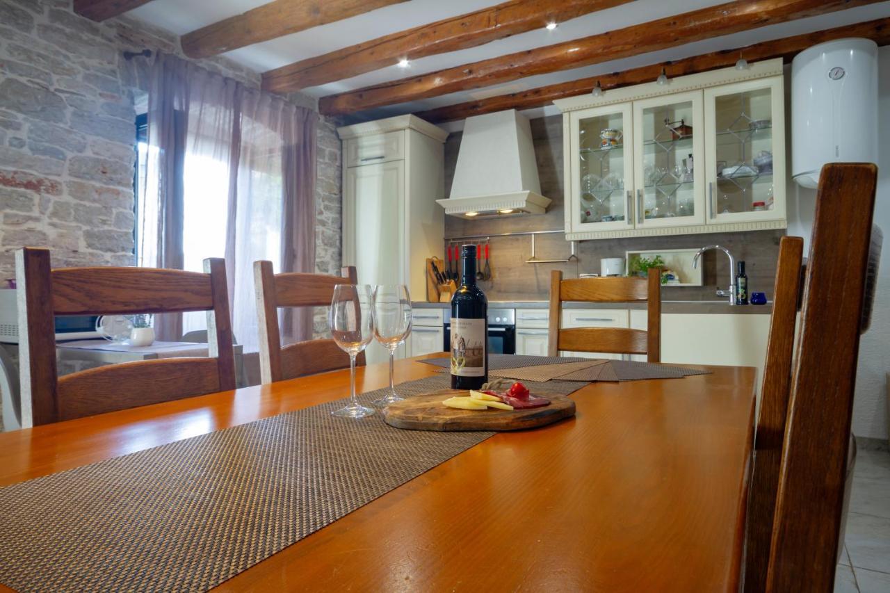 Holiday Stone House Бале Екстериор снимка